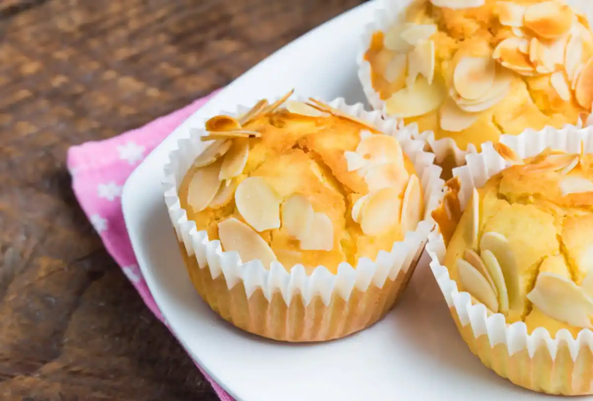 Muffins aux Amandes - Douceurs Moelleuses Légèrement Citronnées