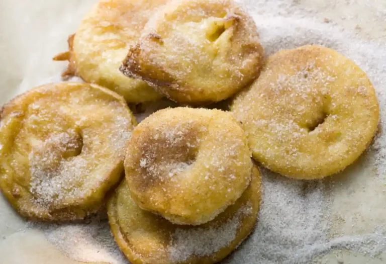 Beignets aux Pommes Douceur Croustillante et Fondante