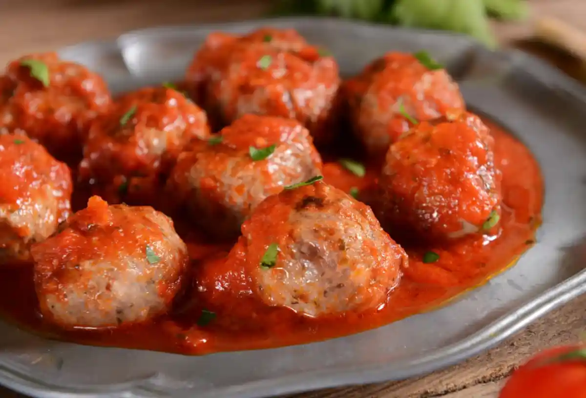 Boulettes de Viande à la Sauce Tomate
