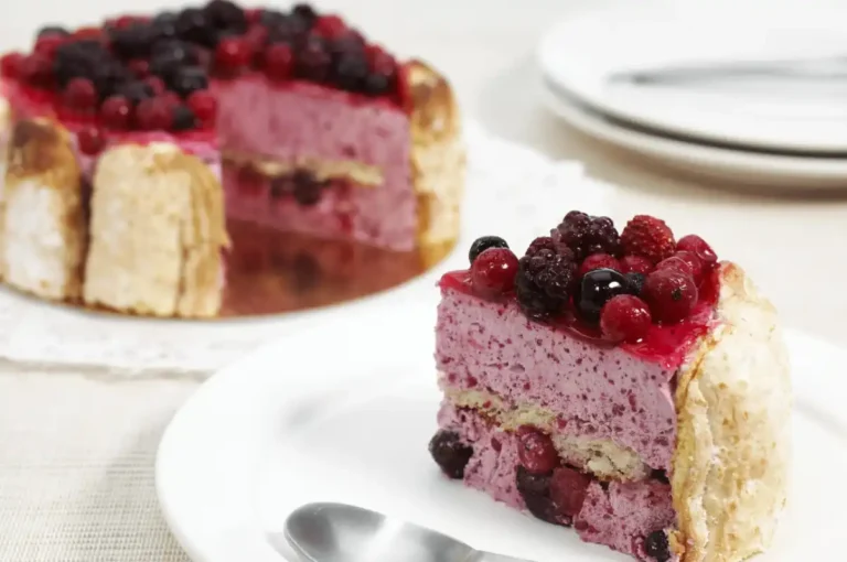 Charlotte aux Fruits Rouges