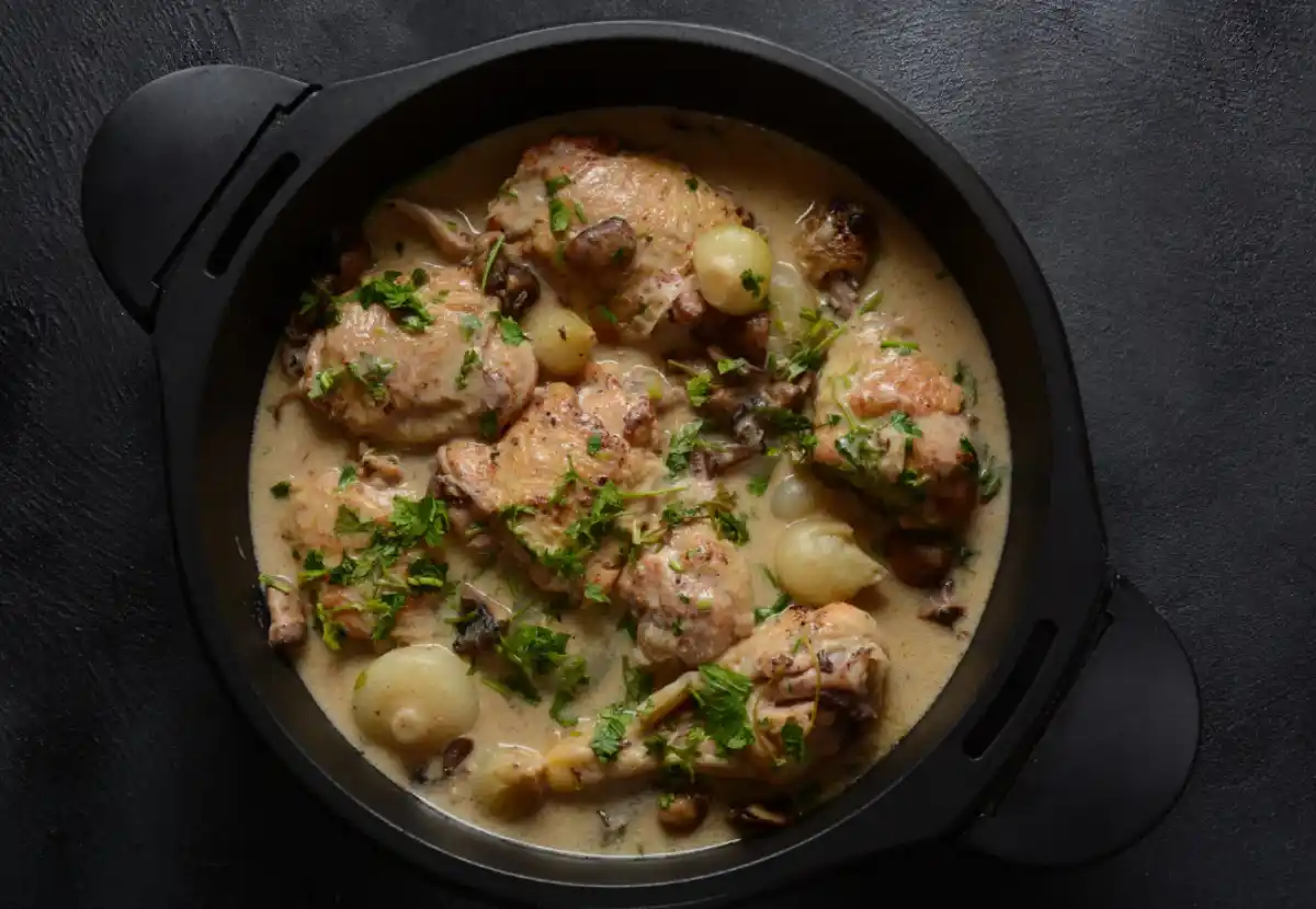Fricassée de Volaille aux Champignons et Pommes de Terre