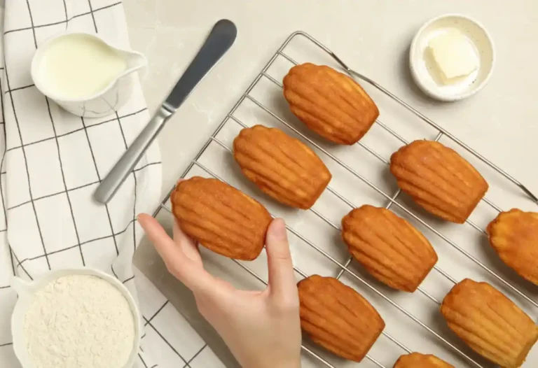 Madeleines Moelleuses au Beurre