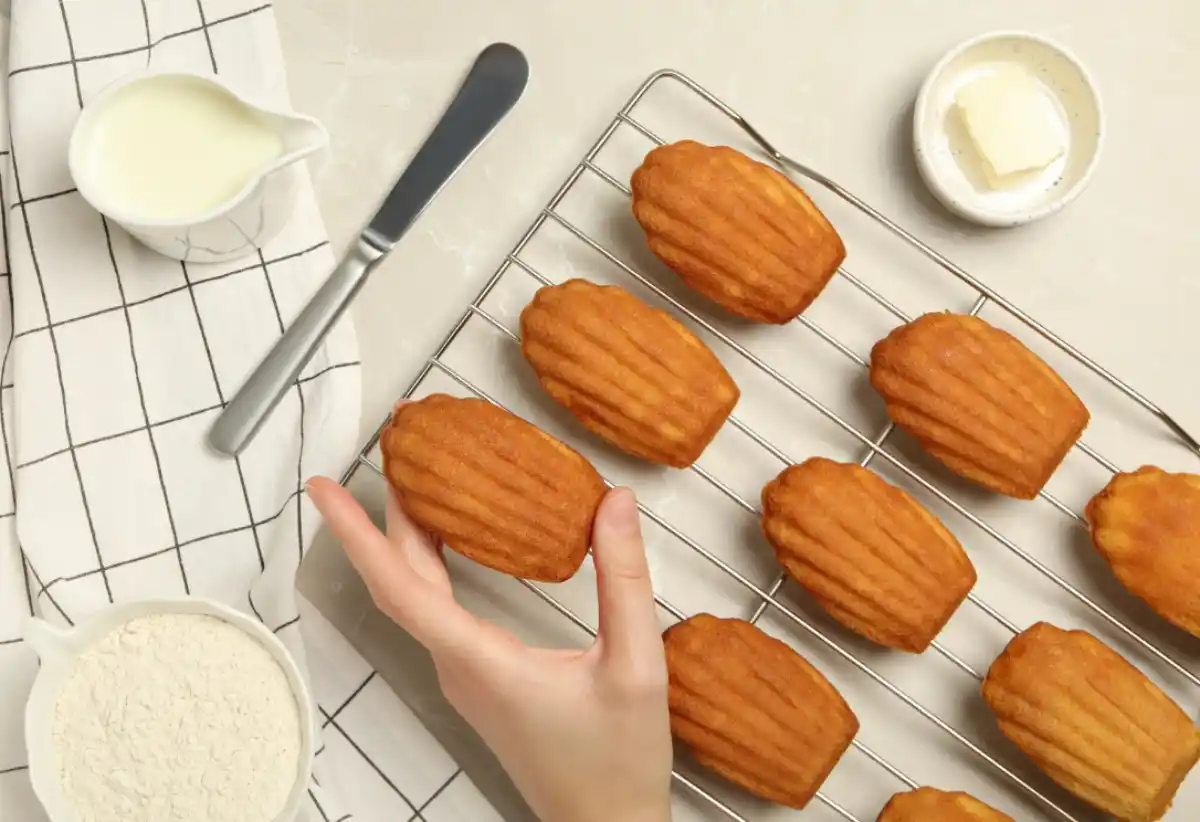 Madeleines Moelleuses au Beurre